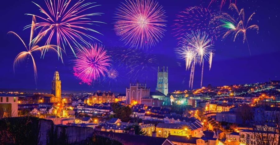 Majestic Walking Christmas Tour in Cork