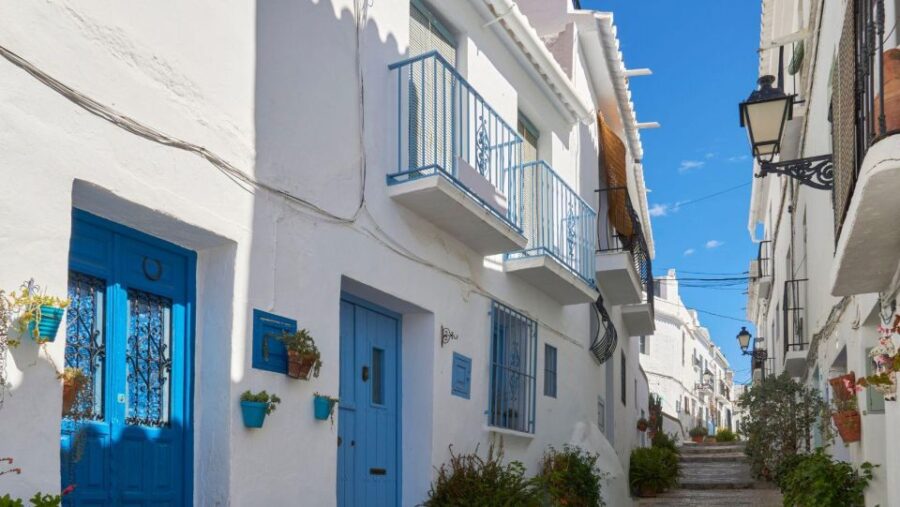 Malaga: Frigiliana and Nerja Day Trip With Wine and Tapas