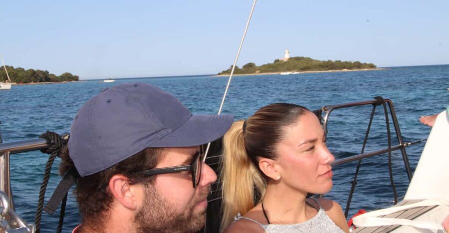 Mallorca/Alcudia: Boat Trip With Snack and Swim