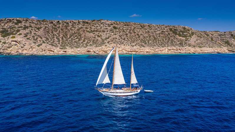 Mallorca by Sea: Classic Sailing Experience