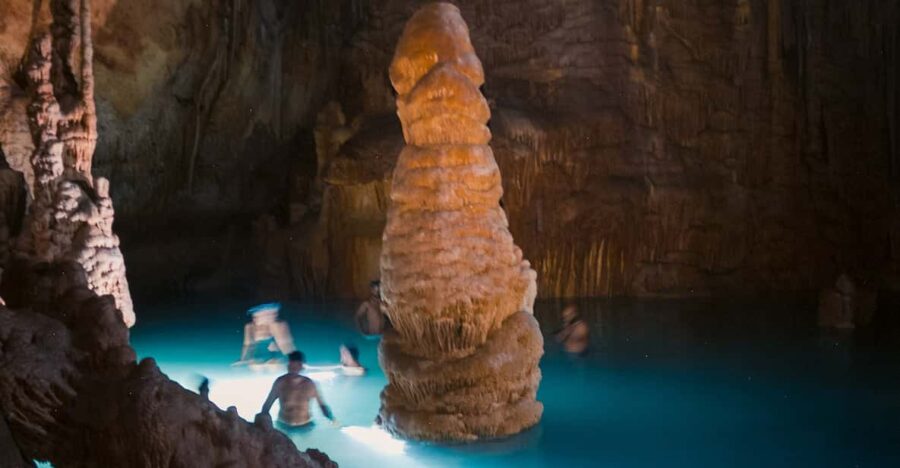 Mallorca: Cala Romántica Cliff Hike and Sea Cave Tour