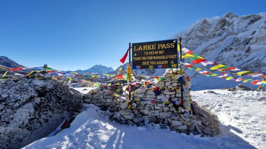 Manaslu Circuit Trekking in Nepal. - Overview of Manaslu Circuit