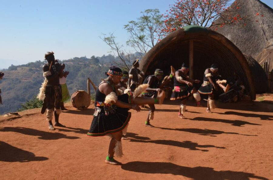 Mandela Capture Site Howick Falls & PheZulu Village Day Trip - Exploring the Mandela Capture Site