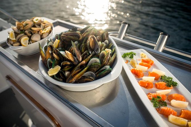 Marlborough Icons Tour - Wine Tasting + Cruise