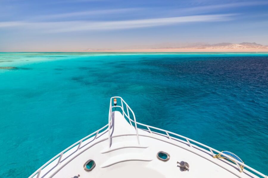 Marsa Alam: Sataya Reefs Dolphin Snorkel Cruise With Lunch