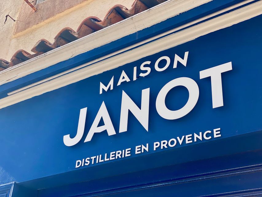 Marseille: Hop-On Hop-Off Bus Tour & Panier Walking Tour