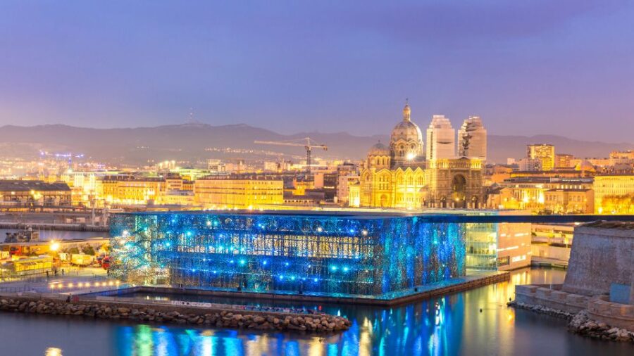 Marseille:Highlights Self-Guided Scavenger Hunt & Tour