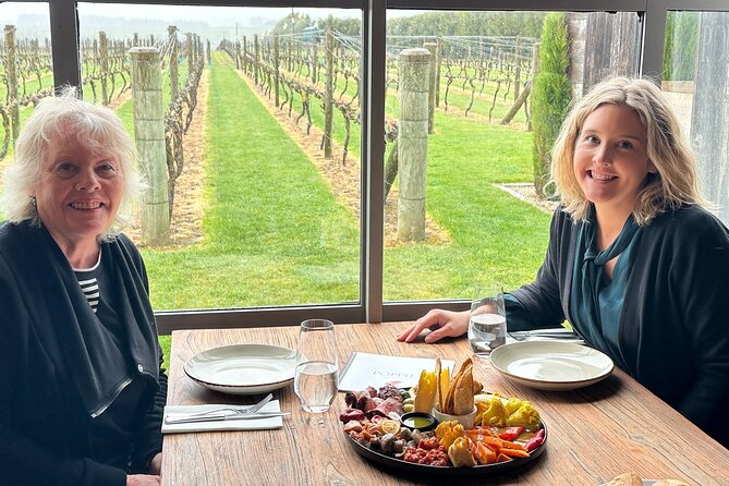 Martinborough Private 5 Hour Food & Wine Tour With Gourmet Lunch - Tour Overview
