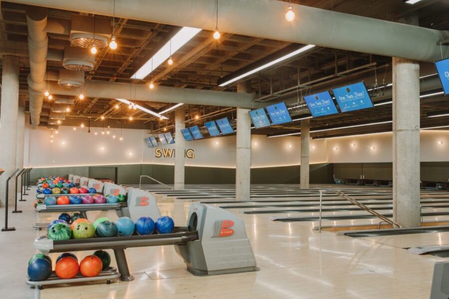 Maspalomas: Bowling Session Entry Ticket at Holiday World - Ticket Pricing and Details
