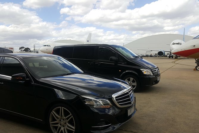 Melbourne Airport Arrival Or Departure Luxury Car Transfers - Service Highlights
