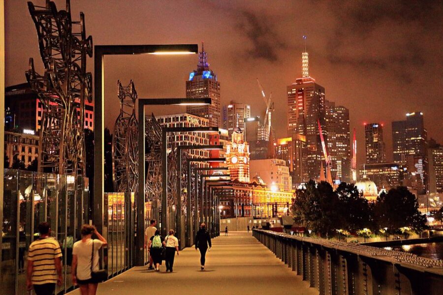 Melbourne: Escape Game and Tour