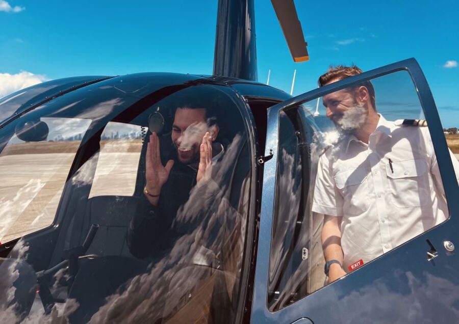 Melbourne: Private Yarra Valley Winery Lunch by Helicopter