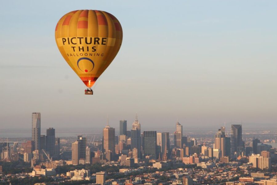 Melbourne: Sunrise Hot Air Balloon Experience With Breakfast - Exploring Melbournes Stunning Skyline