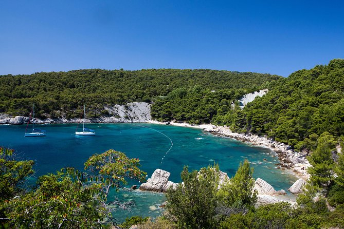 Mesmerizing Hvar Speed Boat Tour With Optional Wine Tasting