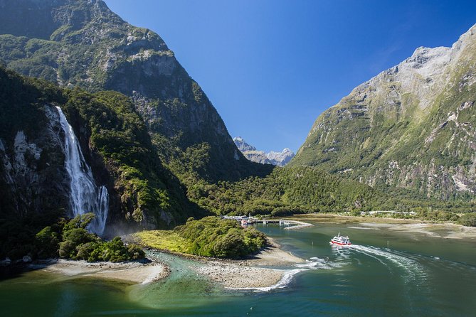 Milford Sound Cruise Including Underwater Observatory