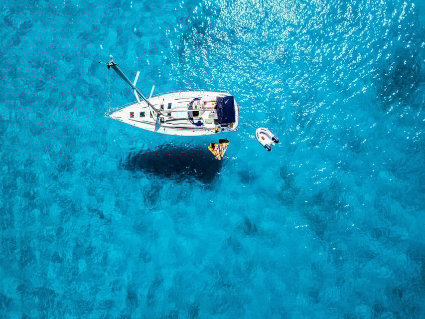 Milos: Full-Day Kleftiko Poliegos Sailboat Tour With Lunch