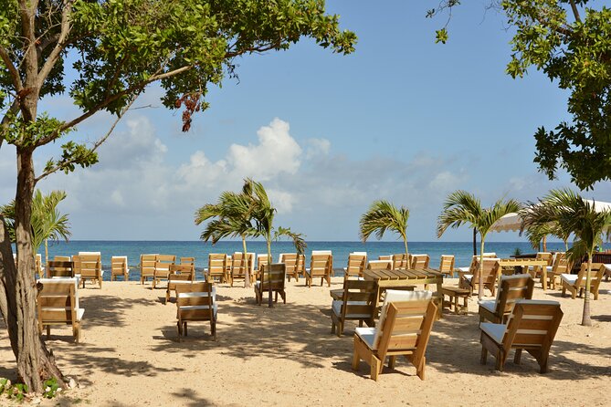 Montego Bay: River Tubing + Lunch & Cocktails at Bamboo Beach