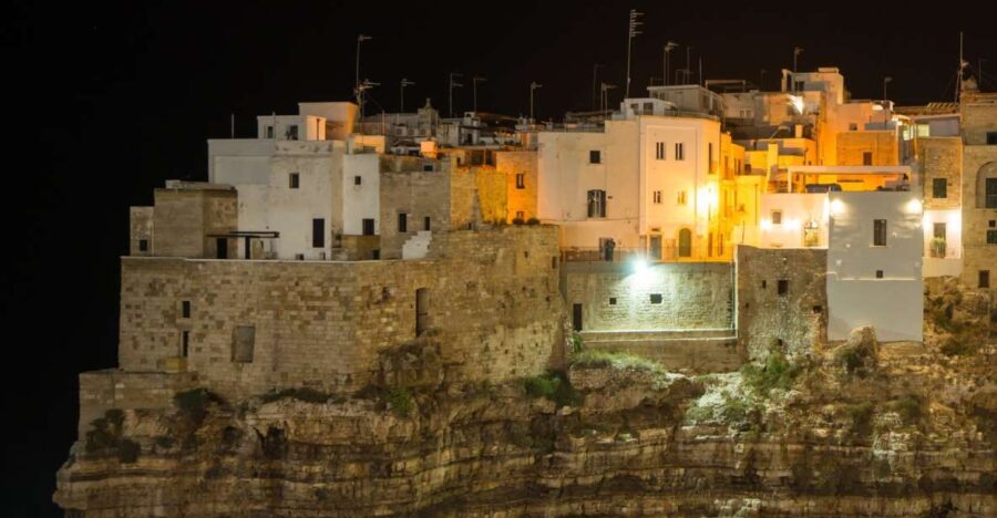 Moonlight Boat Tour to the Polignano a Mare Caves