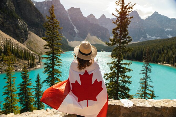 Moraine Lake & Lake Louise Tour From Calgary/Banff/Canmore