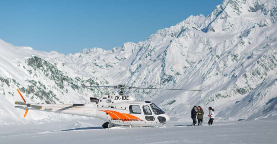 Mount Cook: 50-Minute Aoraki Scenic Helicopter Flight