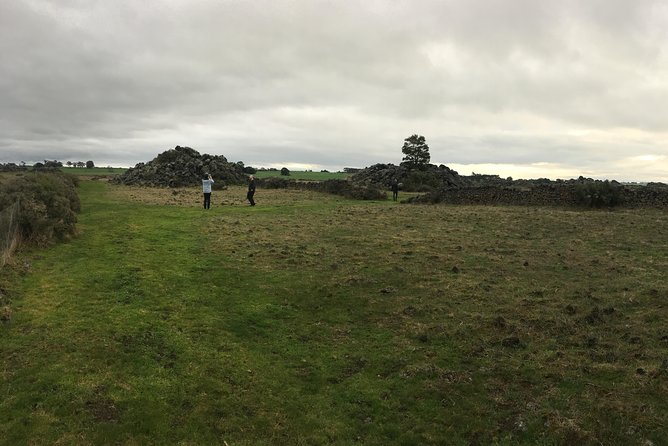 Mount Eccles Volcano – Budj Bim National Park - Overview of Mount Eccles Volcano