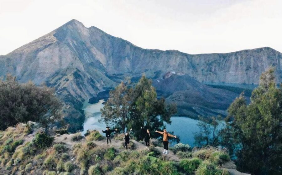 Mount Rinjani 2 Days 1 Night Hike to Senaru Crater Rim 2626M - Hike Overview and Pricing