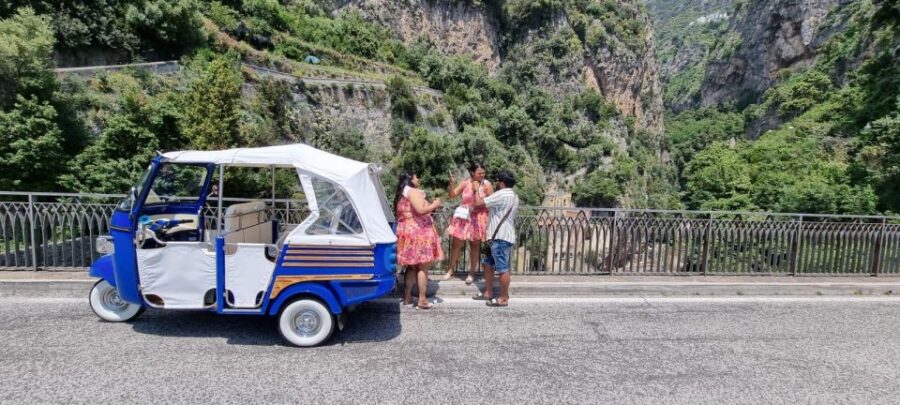 Mountains and Vineyards: the Secrets of the Coast in Calesse