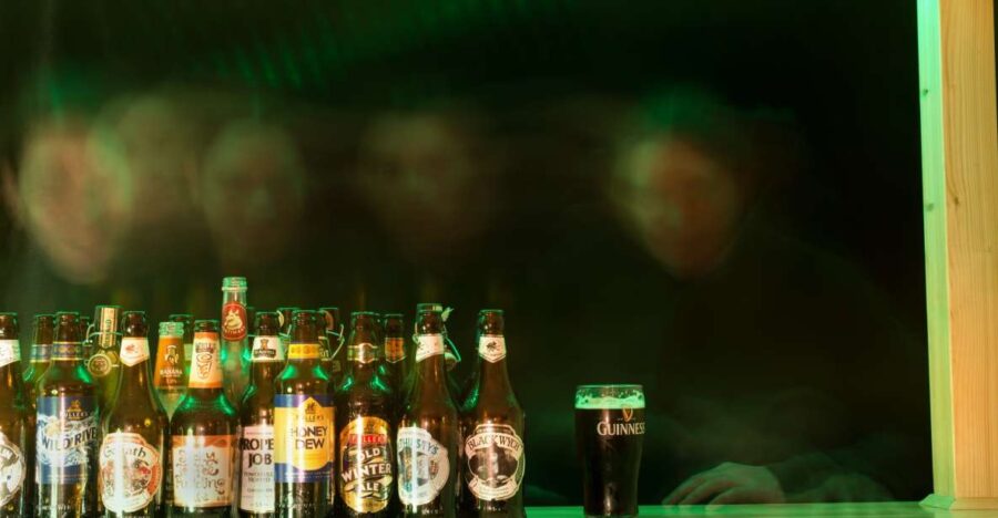 Mumbai: 3-Hour Bar Hopping Tour With Drinks