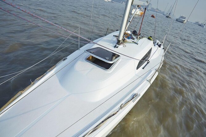 Mumbai Private Sunrise/Sunset Sailing Boat Tour