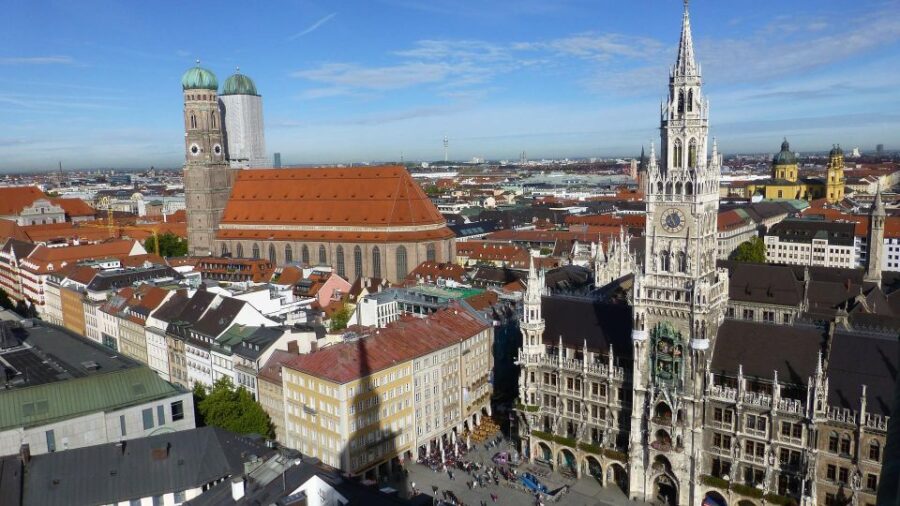 Munich: Public Walking Tour