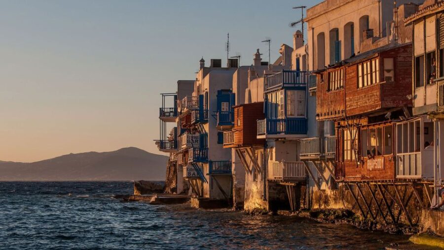 Mykonos: Rhenia & Little Venice Cruise With Snacks & Drinks