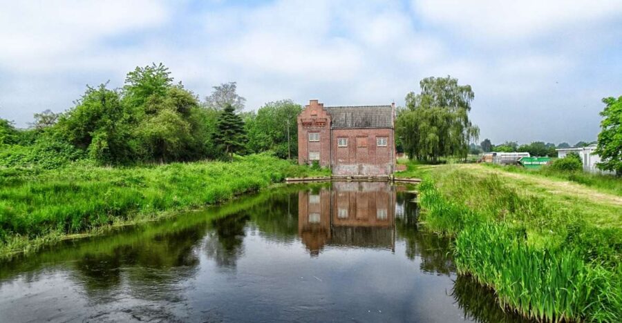 Neuengamme Concentration Camp Memorial: Guided Private Tour