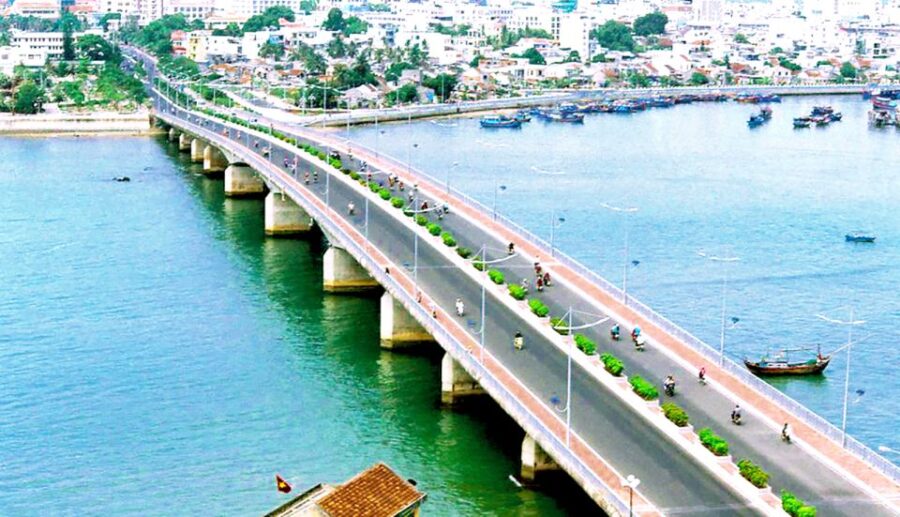 Nha Trang: Day Cruise or Sunset Dinner Cruise on the Sea