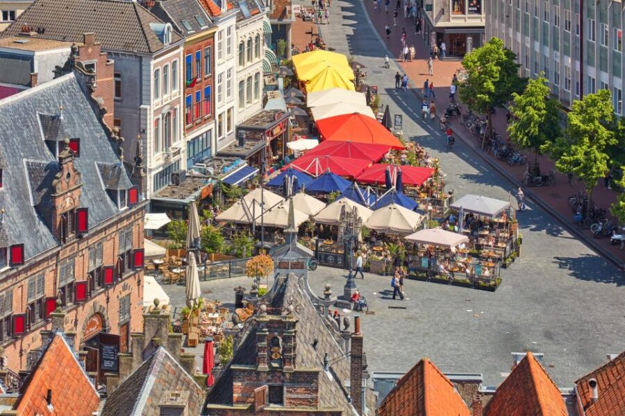 Nijmegen: Walking Tour With Audio Guide on App