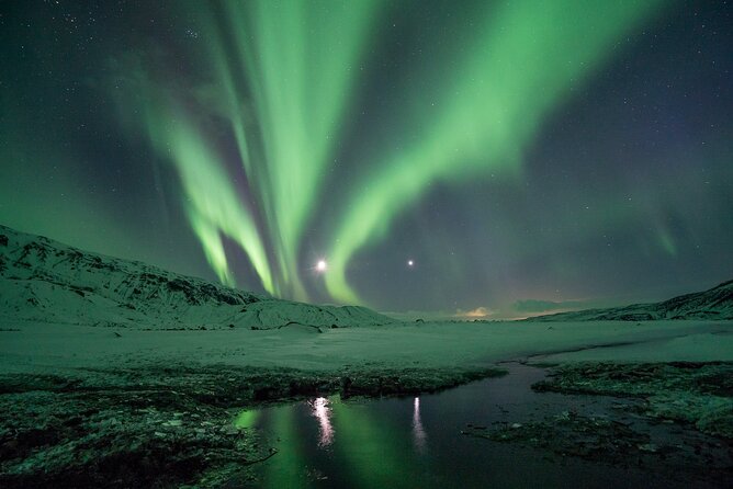 Northern Lights Tour With Icelandic Snacks and Hot Chocolate - Location and Availability