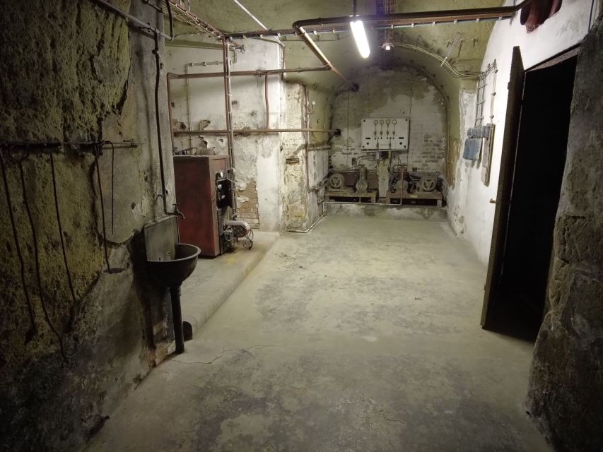 Nuremberg: Historical Art Bunker WWII Art Bunker Tour - Guided Tour of Historischer Kunstbunker