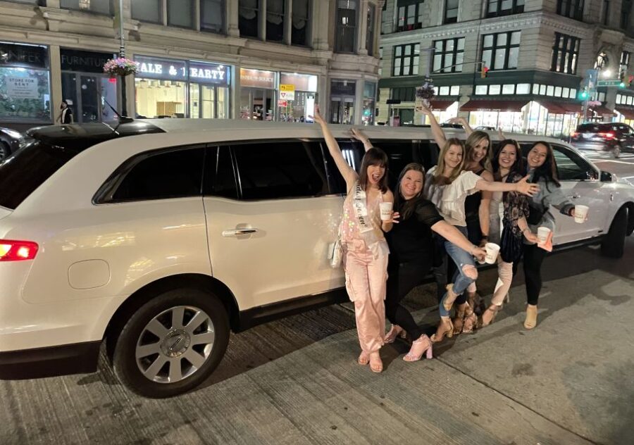 NYC Limousine Tour By Stretch Limo-King And Queen Limo NYC - Tour Overview and Pricing