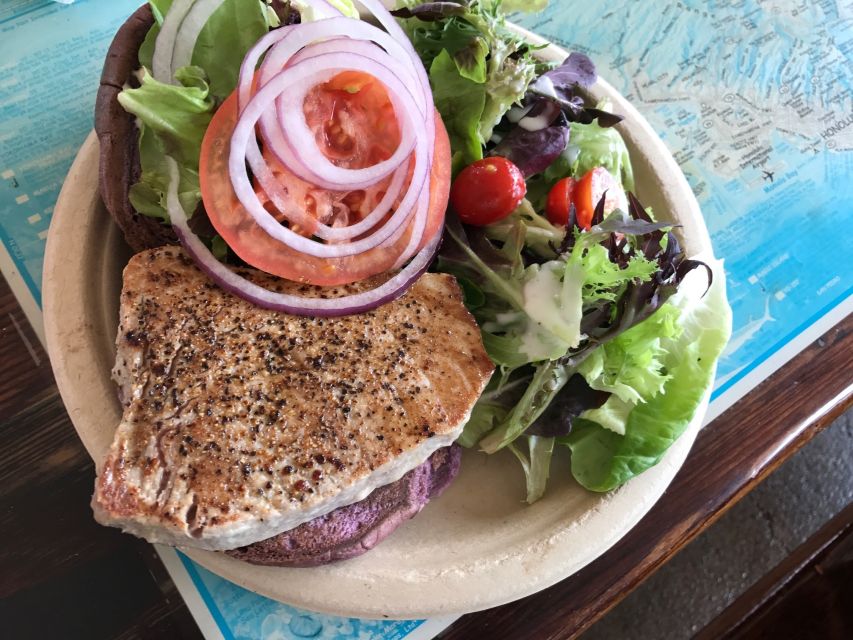 Oahu: Private Full-Day Foodie & Sightseeing Tour