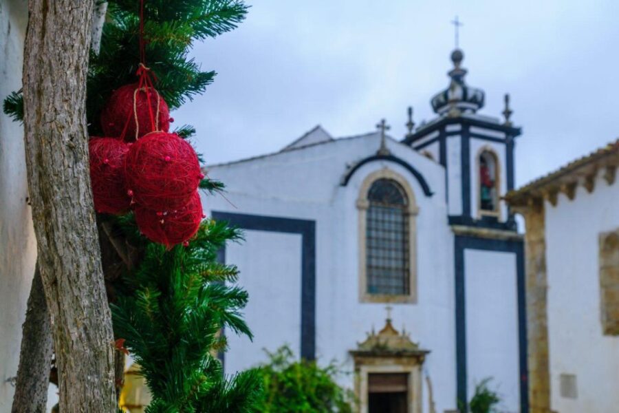 Óbidos Christmas Charm: A Festive Walking Tour