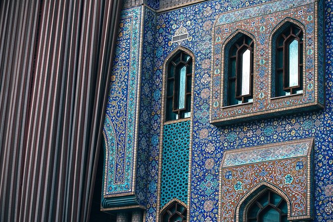 Old Dubai Walking Tour: Abra Ride, Creek, Spice & Gold Souks.