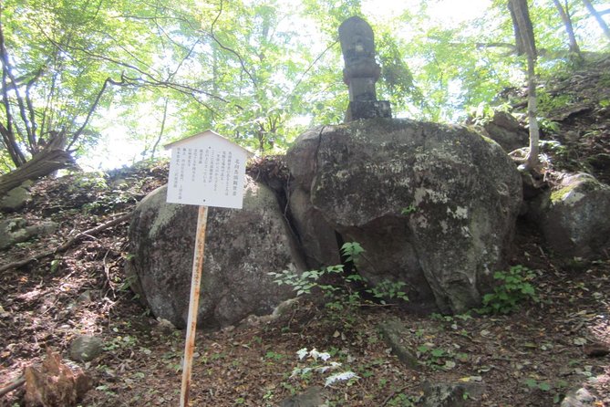Old Nakasendo Trekking From Karuizawa-Beyond Sugahi Pass to Sakamoto Hotel