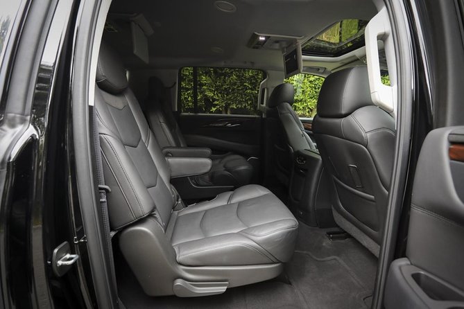 One-Way Private Airport Transfer by Sedan