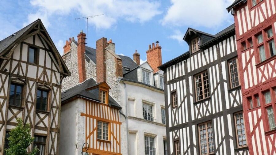 Orléans: Old Town, Cathedral & Joan of Arc Self-guided Walk - Tour Price and Duration