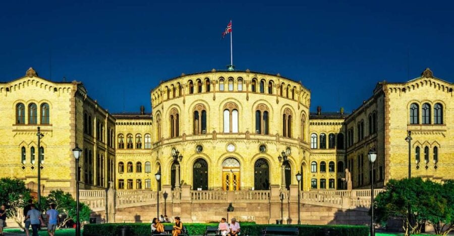 Oslo: 5-Hour Private City Highlights Walking Tour