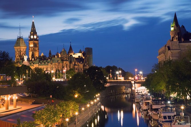 Ottawa Small Group Night Tour With River Cruise + Light Show