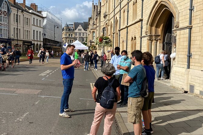 Oxford | Alumni-Led Walking & Punting Tour W/Opt New College