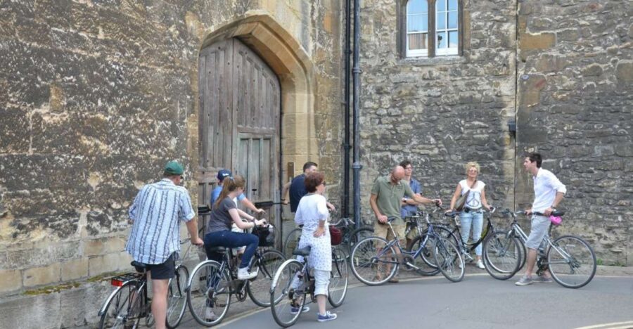 Oxford: City Bike Tour With Student Guide