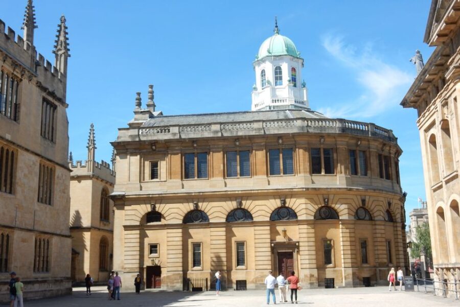 Oxford: Quirky Self-Guided Smartphone Heritage Walks - Activity Overview