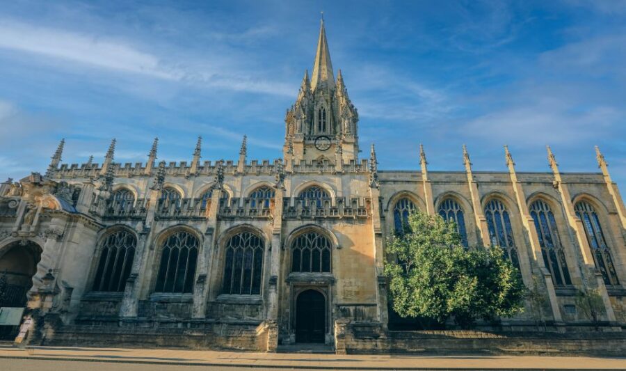 Oxford: Stepping Through Oxford Walking Tour