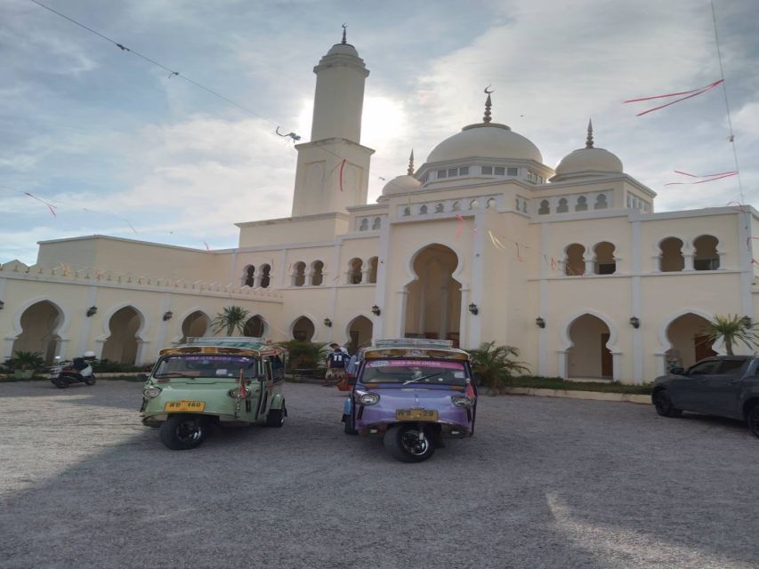 Page: City Tour By Tuk Tuk